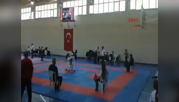 Minik karateciden madalyalı uğurlama