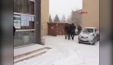 Hakkari'de FETÖ'nün il imam yardımcısı tutuklandı