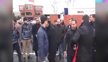 Şanlıurfa'da, polislere baklavalı moral