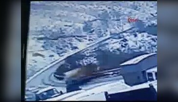 Akaryakıt tankeriyle TIR çarpıştı: 2 ölü