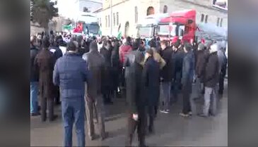 Sivas'tan Halep'e 9 TIR yardım
