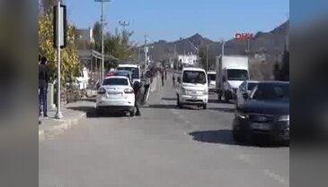 Aslı'nın öldüğü yolda eylem yapıp, üst geçit istediler