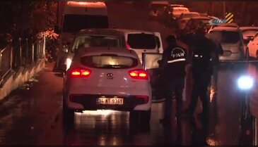 İstanbul'da polisle gaspçılar arasında çatışma