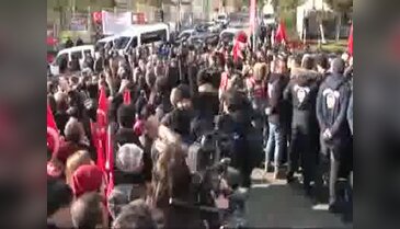 TBMM Başkanı Kahraman Şehitler Tepesini ziyaret etti