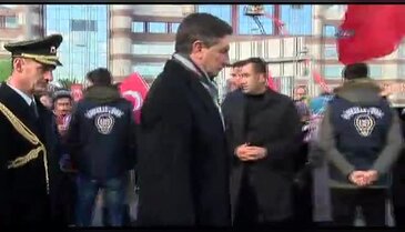 Slovenya Cumhurbaşkanı Pahor'dan Şehitler Tepesi'ne ziyaret