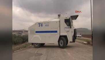 Sınırda Halep'e destek mitingine 25 bin kişi katıldı