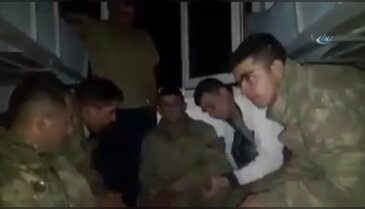 Şehit er arkadaşlarıyla böyle türkü söylemiş