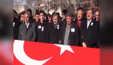 Şehit cenazesinde gözyaşları sel oldu