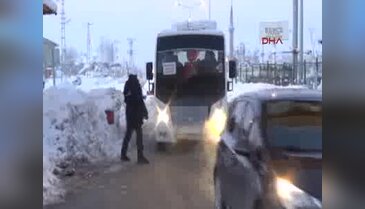 Polise sıcak ikram