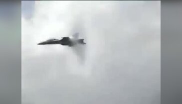 Uçağın ses duvarını aşması sonucu gerçekleşen sonik patlama-Arşiv