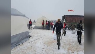 Halep'ten gelen ihtiyaç sahiplerine İdlip'te Çadırkent Kuruluyor