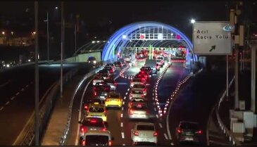 Avrasya Tüneli'nde trafik yoğunluğu
