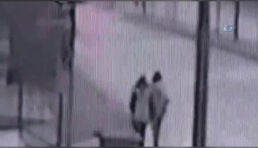 Duvar öğrencinin üzerine böyle yıkıldı