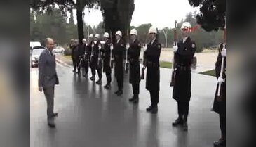 Milli Savunma Bakanı Fikri Işık, TCG Büyükada Gemisi'ni inceledi