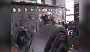 Bakan Işık, Gölcük Tersanesi'ni ziyaret etti
