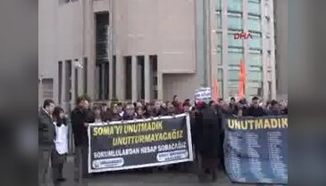 Madenci ailelerden adliye önünde açıklama