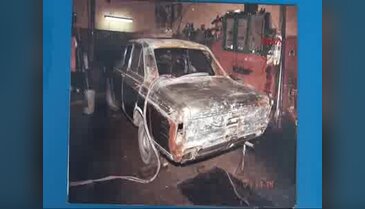 Babasından kalan hurda otomobili yeniden yaptı