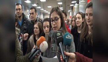 Bursalı hemşirelerden 'Dönerse Senindir' filmine bir tepki daha