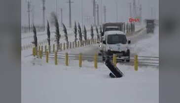 Konya'da yollar ulaşıma kapandı