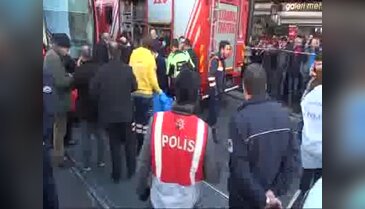 İstanbul Beyazıt'ta tramvay kazası: 1 ölü - 2
