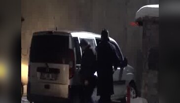 Otomobil çalıp, adam yaralama ve gasp olayına karışan 4 kişi yakalandı