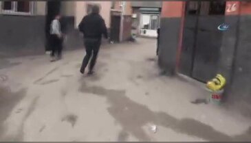 Adana'da uyuşturucu tacirlerine şok baskın