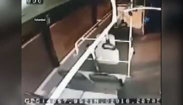 Bu kez de halk otobüsü çaldılar