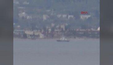 Karaya oturan Türk balıkçı teknesini kurtarma çalışmaları başladı