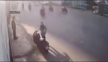 Gaspçıları motosikletinden inip yaya olarak kovaladı