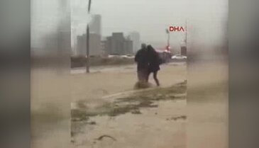 Mersin'de aşırı yağış sele neden oldu!