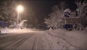 Bursa'da kar yağışı etkisini sürdürüyor