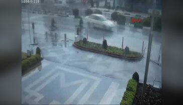 Osmaniye'de öğrenci servisi kaza yaptı: 20 yaralı