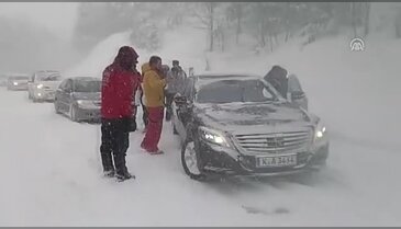 Uludağ'da yollar kapandı