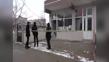 İşyerinin deposunda bıçakla öldürüldü