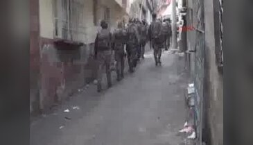 Gaziantep'te DEAŞ üyesi 18 kişi patlayıcı ve silahlarla yakalandı