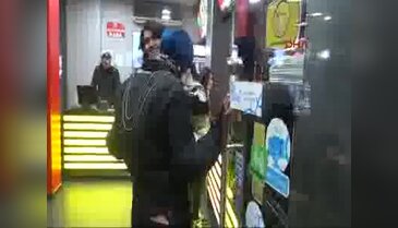 Motosiklet tutkusunu işiyle birleştirdi