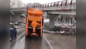Balıkesir'de 240 mahalle yolu kapalı