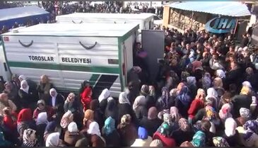 Selde hayatını kaybeden genç çift, gözyaşları arasında son yolculuklarına uğurlandı