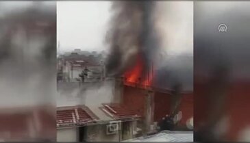 Bursa'da çatı katında korkutan yangın - 2