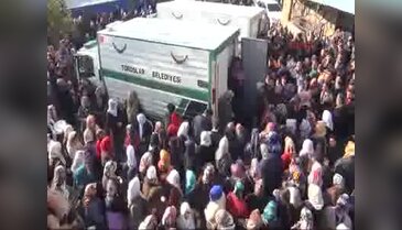 Sele kapılarak ölen genç çift son yolculuğuna beraber uğurlandı