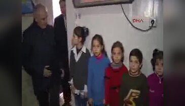 Başbakan Yıldırım Kilis'te mültecilerin kaldığı konteyner kenti ziyaret etti