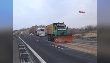 Gaziantep'te, yolcu otobüsü TIR'a çarpıp devrildi: 8 yaralı