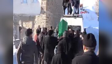 Reina saldırısında ölen garson Kenan Kutluk toprağa verildi