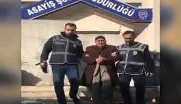 Evine el bombası atıp akrabasını öldürdü