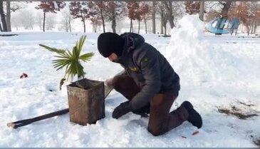 Kardan barış heykeli yaptı