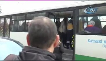 Otobüste rahatsızlanan şahıs hastaneye kaldırıldı