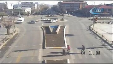 Erzincan'da trafik kazaları Mobese'ye yansıdı