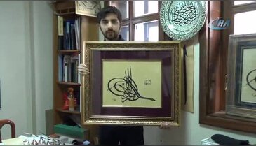 Kütahyalı genç hattat, şehit astsubay Ömer Halisdemir'in tuğrasını çekti