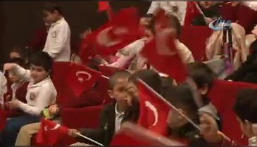 'Artık Nöbet Sırası Bizdeee' oyununun galası Sultanbeyli'de yapıldı