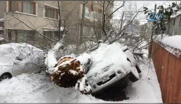 Bursa'da tramvay seferleri güçlükle yapılabiliyor!